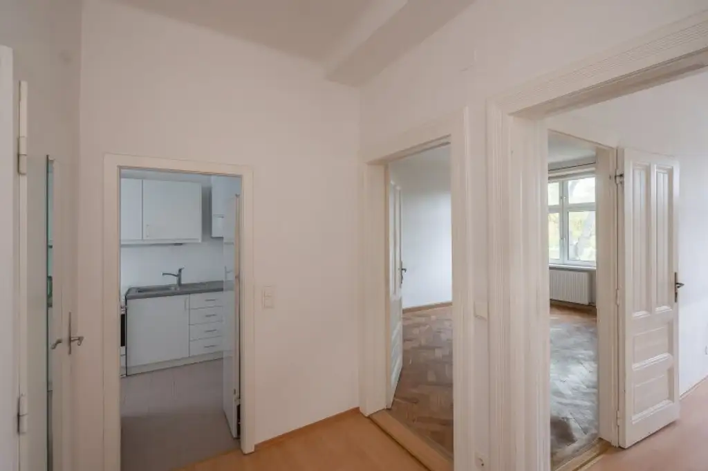 ++Fasangarten++ Altbau mit Potenzial – 2 Zimmer zum Sanieren