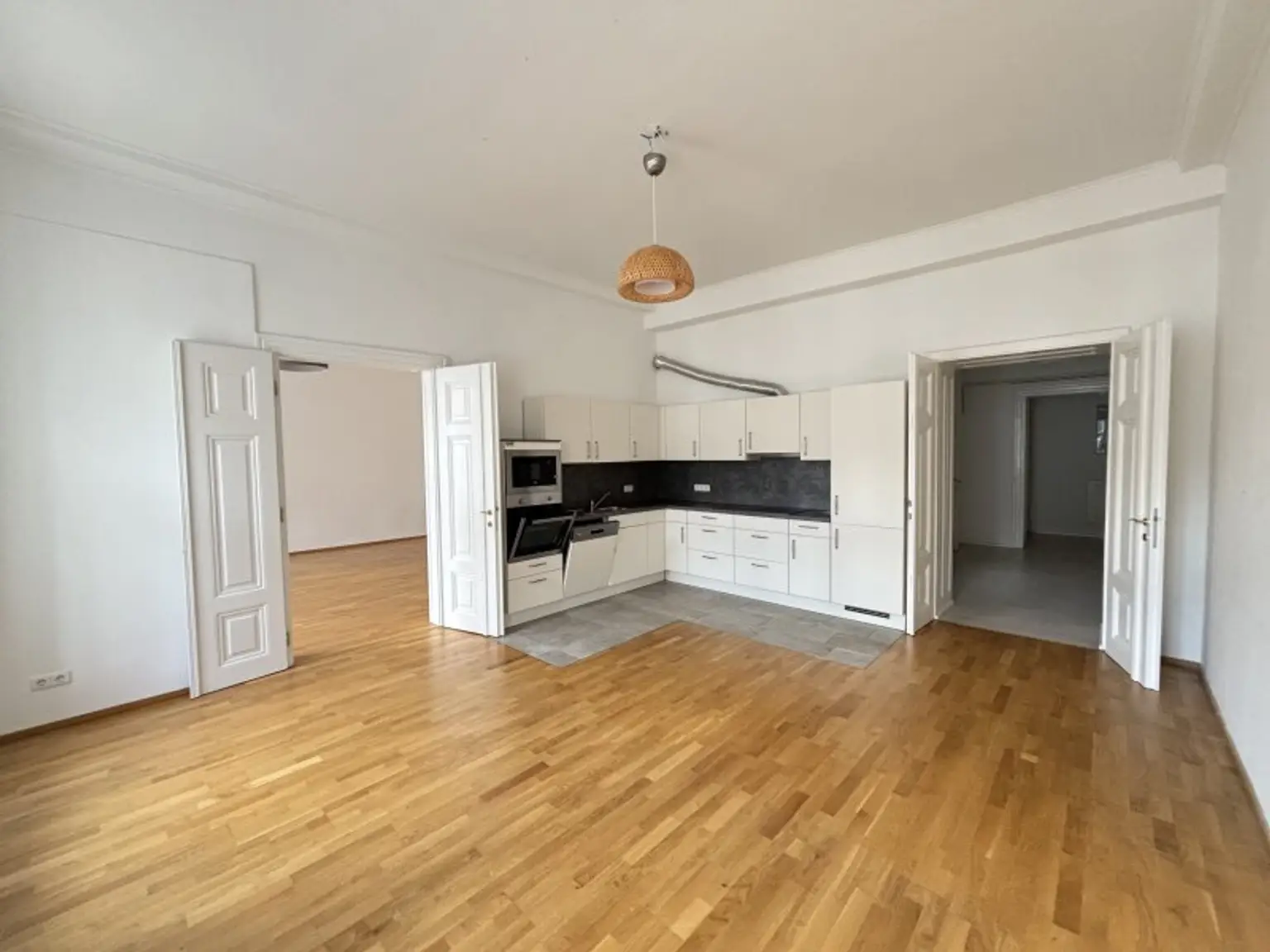 Im Herzen vom ALSERGRUND + GERÄUMIGE 4 Zimmer-Wohnung + nahe ARNE-KARLSSON-PARK!