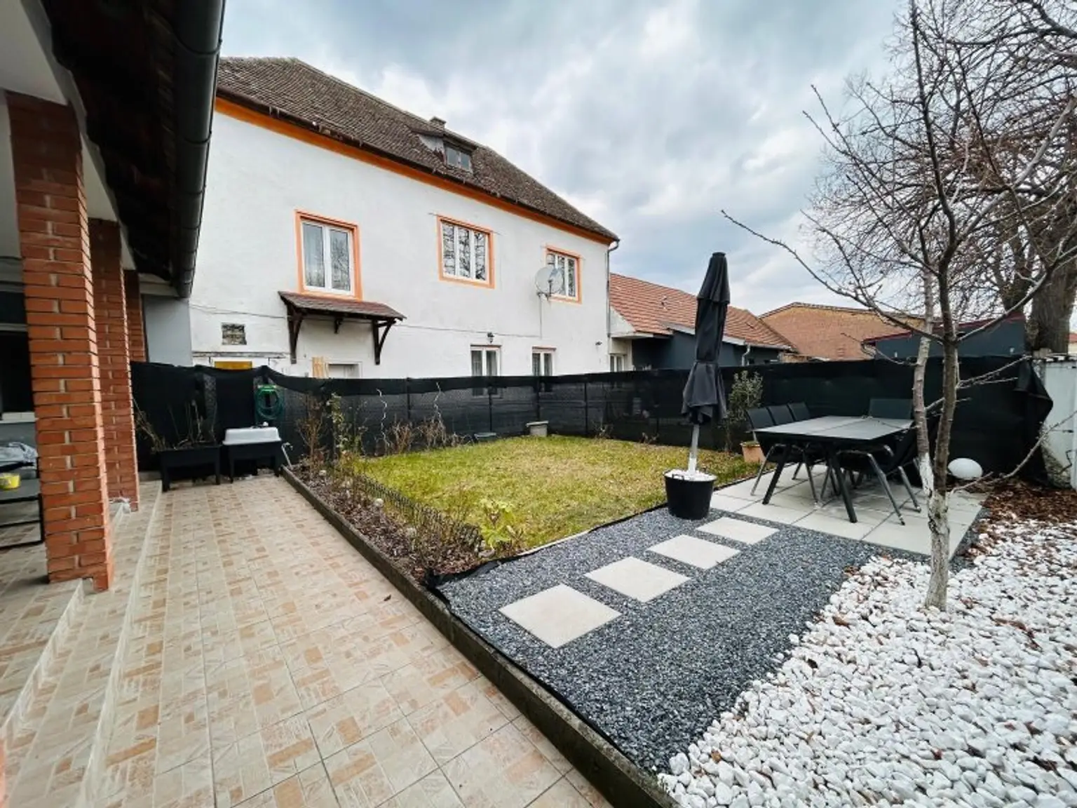 Liegenschaft mit Potenzial | 3 Einheiten auf einem Grundstück | Top-Investment!