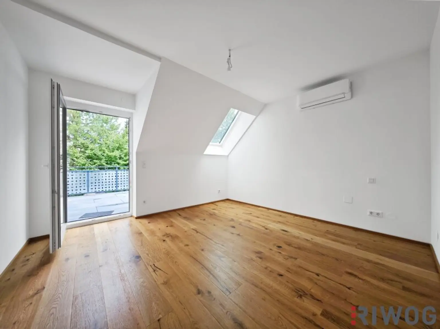 Wohnen, Büro oder Kombo | Erstbezug Townhouse mit Eigengarten | Ruhige Innenhoflage