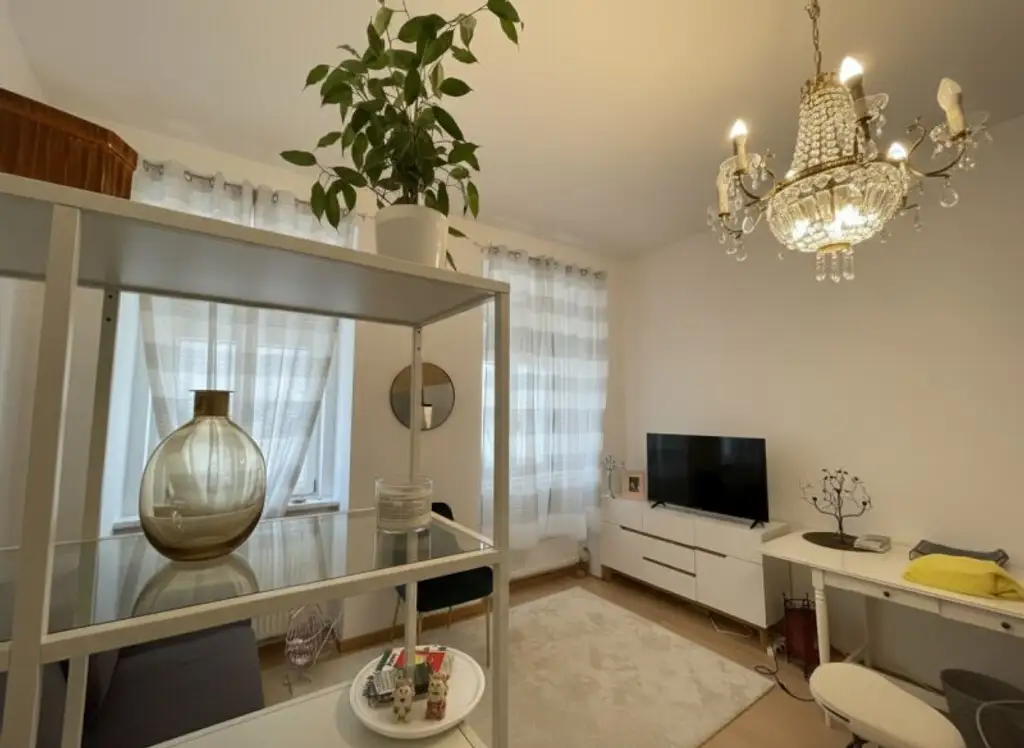 Furnished apartment on short time * ALL-IN RENT *