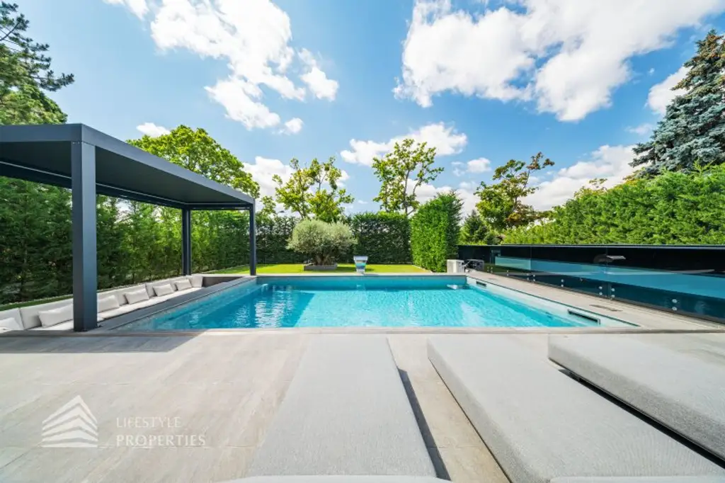 Grandiose Luxusvilla mit Pool - Ihr Rückzugsort Nähe Wienerberg