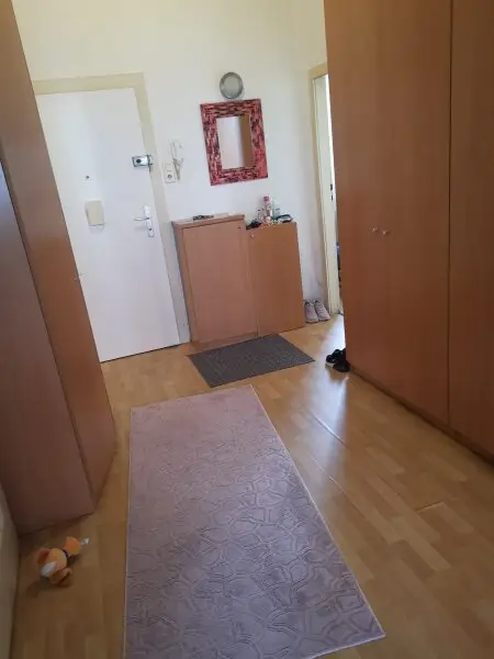 Nette helle 2 Zimerwohnung...
