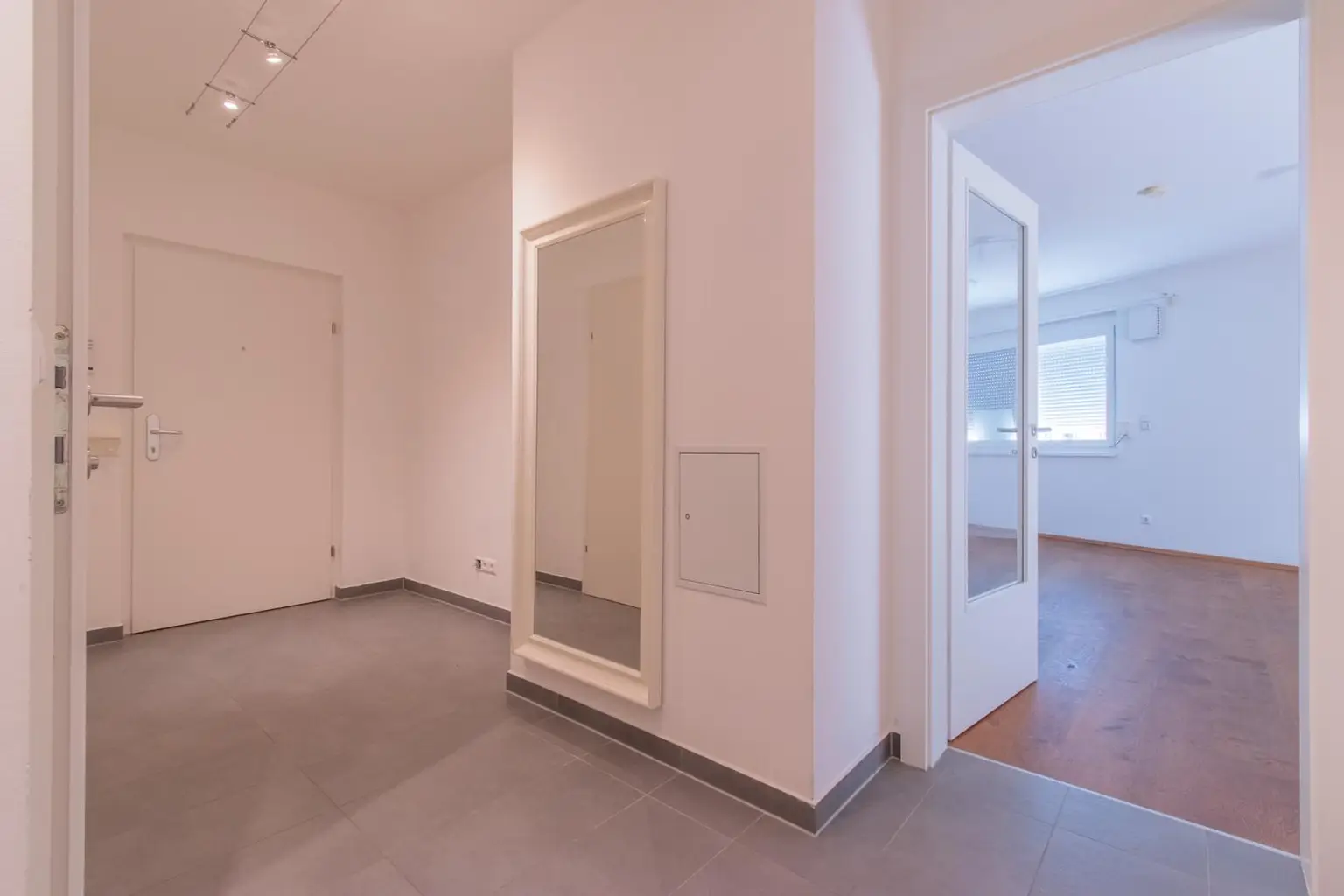 "Lichtdurchströmte Dachgeschosswohnung – inkl. Garagenstellplatz!"