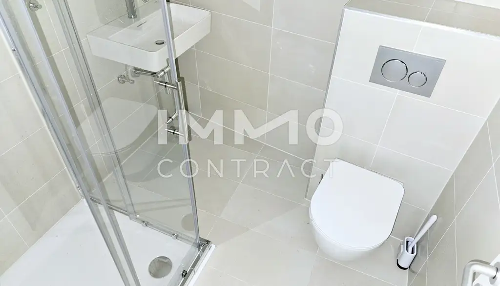 Geräumige, moderne 4-Zimmer-Wohnung mit zwei Bädern und großer Küche im Zentrum von Laxenburg