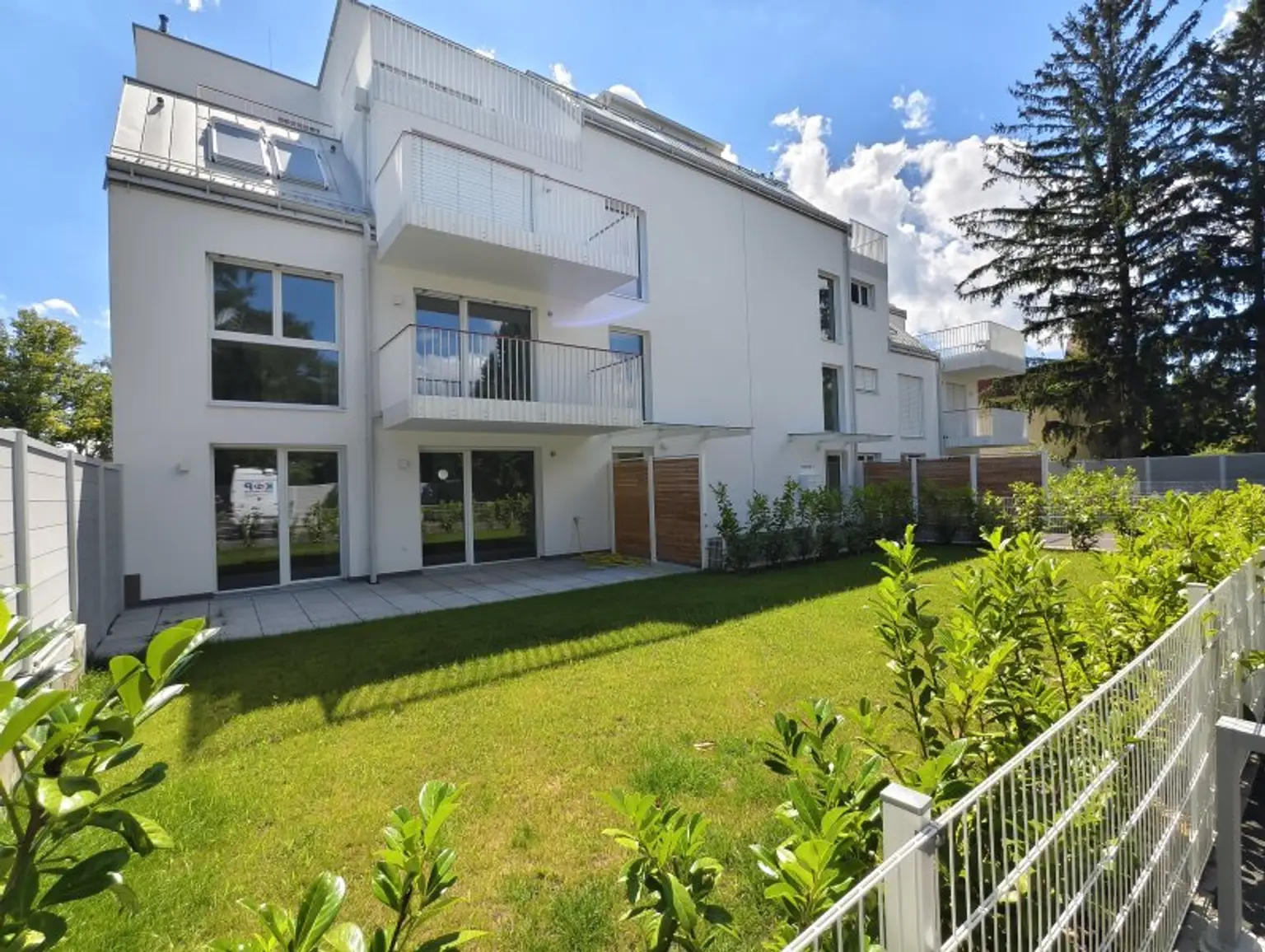4 Zimmer Gartentraum mit 2 Terrassen - RUHELAGE TRIFFT WOHNGENUSS – Stilvolle Ausstattung – Wohnen im Grünen