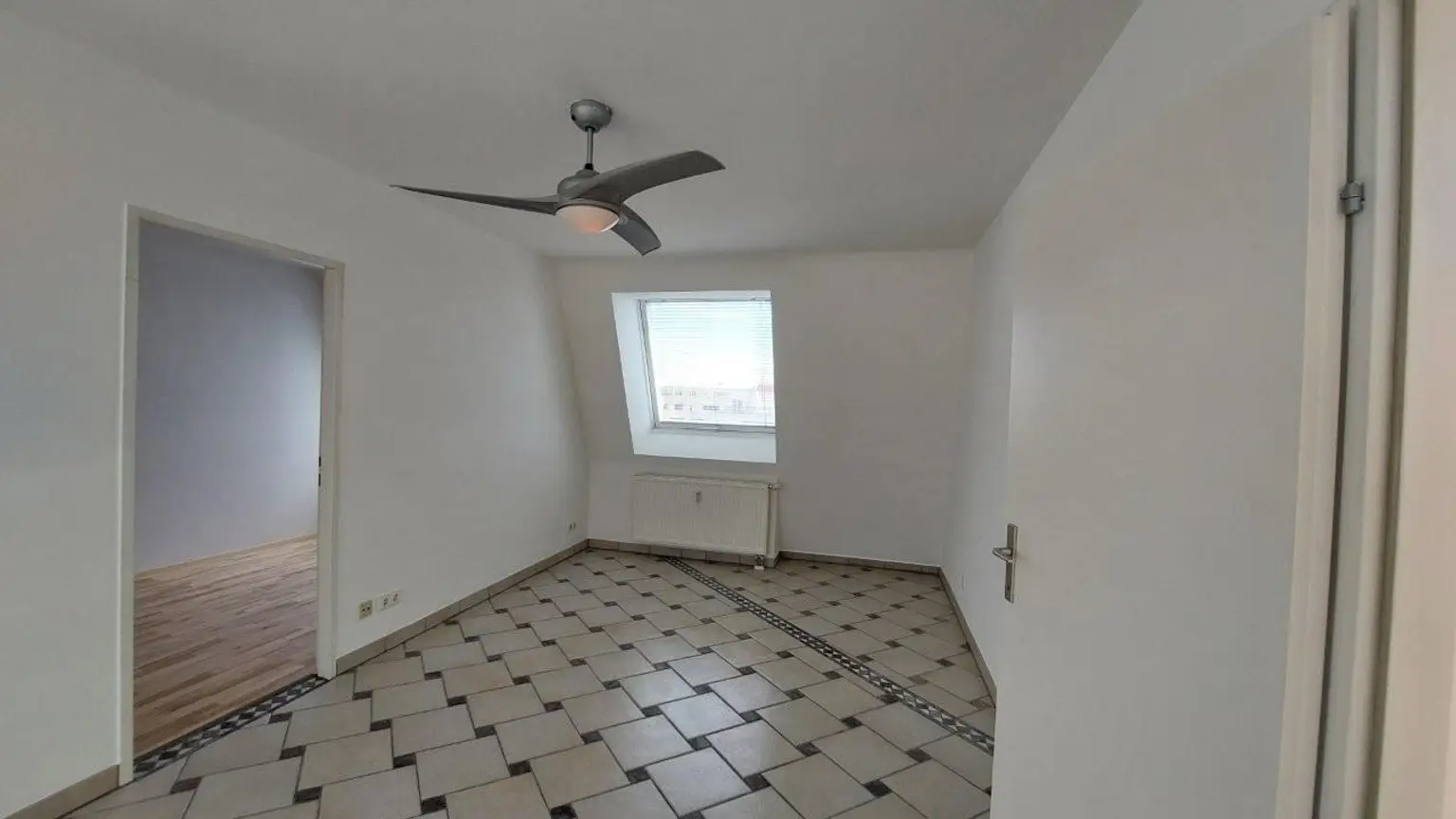 9 Zimmer DG ETW 1220