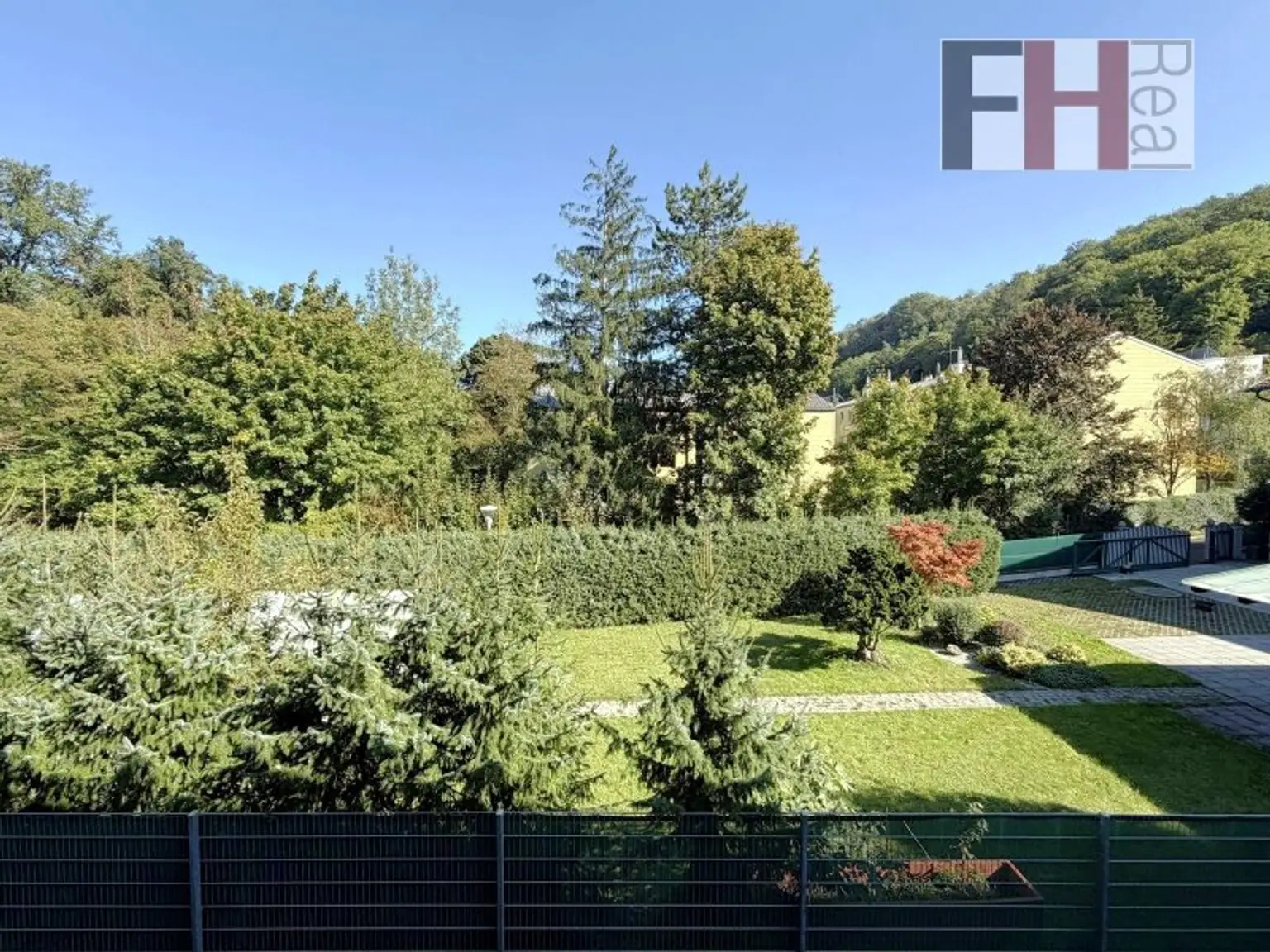 Schöne 3-Zimmer Wohnung mit Balkon und 2 Parkplätzen in Purkersdorf, Kernzone Wien!