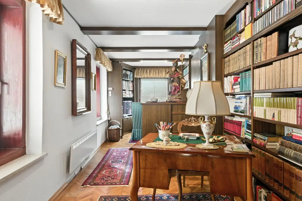 EINZIGARTIGE STILALTBAU-RESIDENZ IM HERZEN DER KREMSER ALTSTADT!