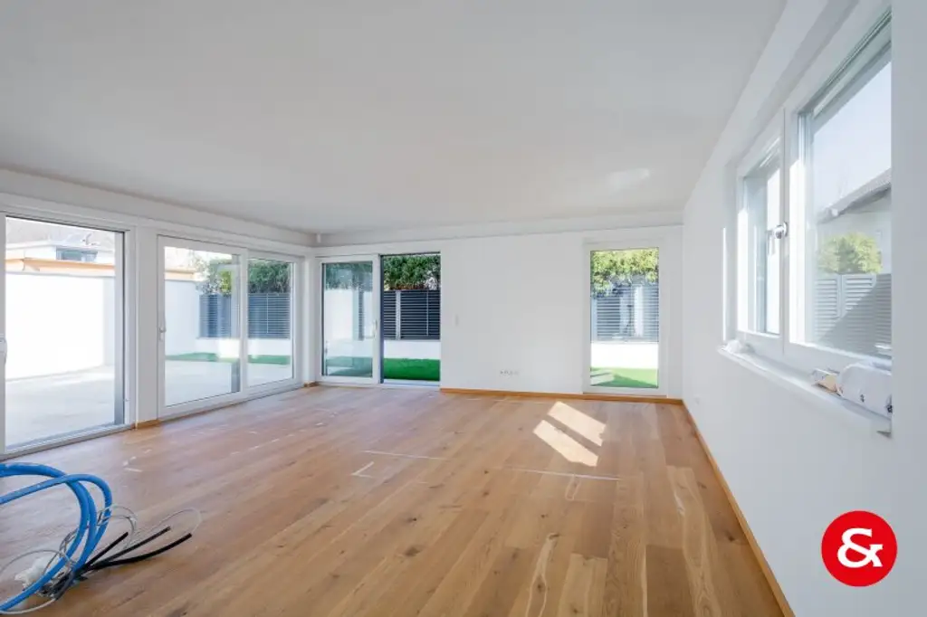 Modernes, klar gestaltetes Einfamilienhaus mit viel Platz und Technik!