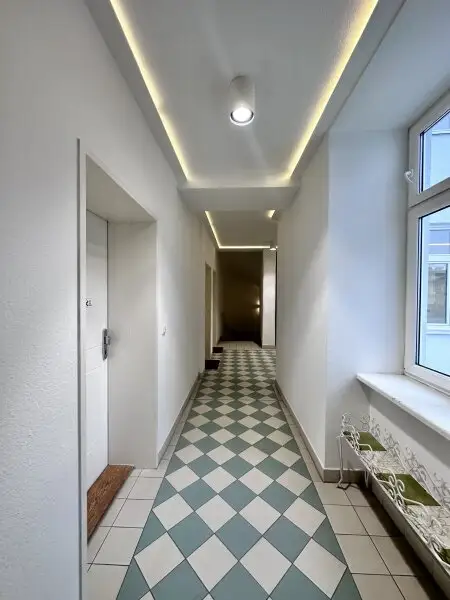 Charmante 53m² Altbauwohnung, 2 Zimmer, neue Einbauküche & Lift
