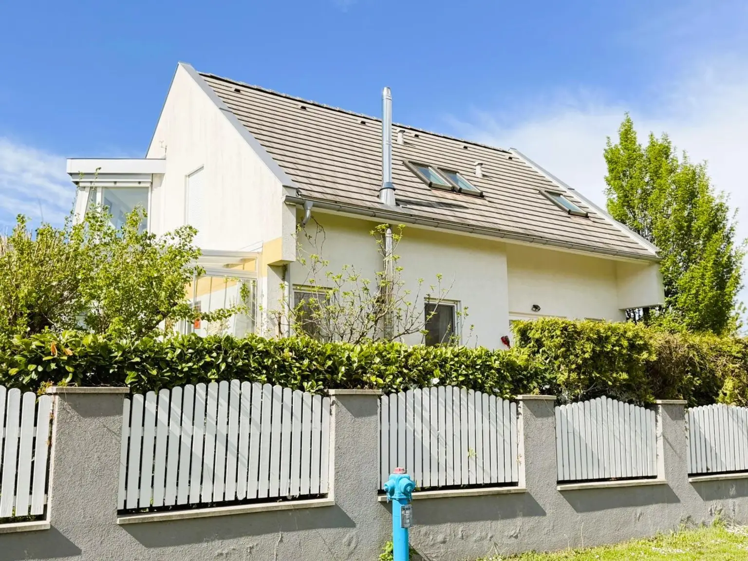 3 Haus Straßenseite