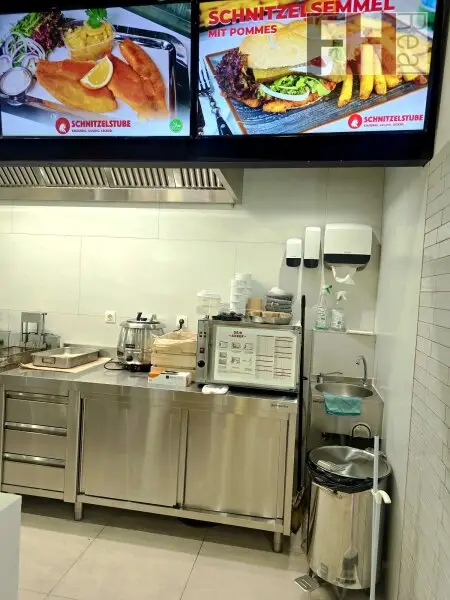 Gut gehendes, bestens etabliertes Schnitzellokal, perfekte Frequenzlage, nahe Reumannplatz, Favoritenstraße und Quellenstraße