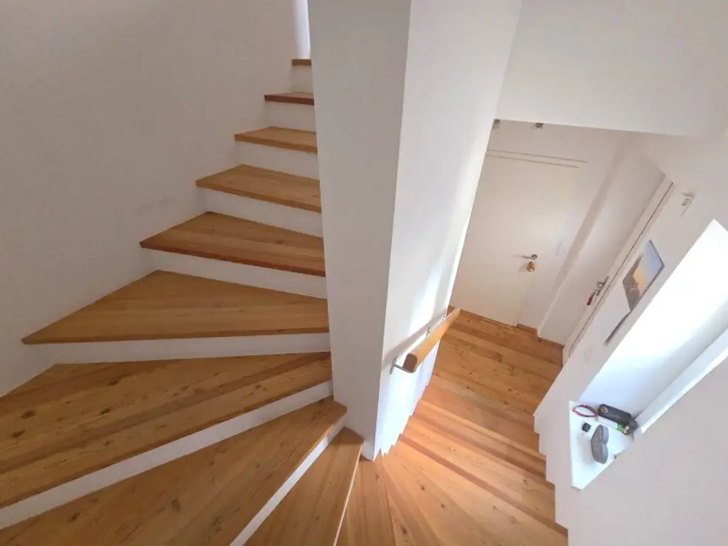 + Ideal für Jung und Alt + leicht leistbares, Neuwertiges und lichtudruchflutetes Reiheneckhaus in Guntersdorf: 3 Zimmer, Garten & Terrasse, Küche, 2 Bäder und 2 Abstellräume für 199.000 €! +