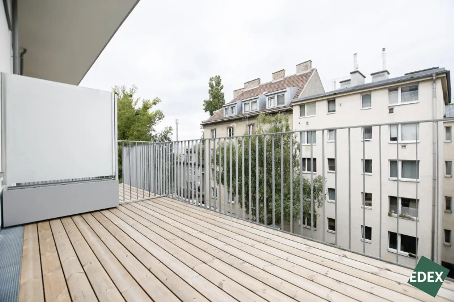 Erstbezug: Moderne Wohnung mit Galerie, Balkon und offener Raumgestaltung