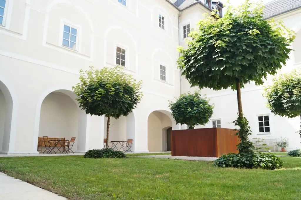 Über den Dächern der Kremser Altstadt wohnen!