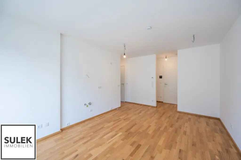 Erstbezug! Perfekt geschnittene 2 Zimmer Wohnung mit Balkon & top Anbindung (U4, U6, uvm.)
