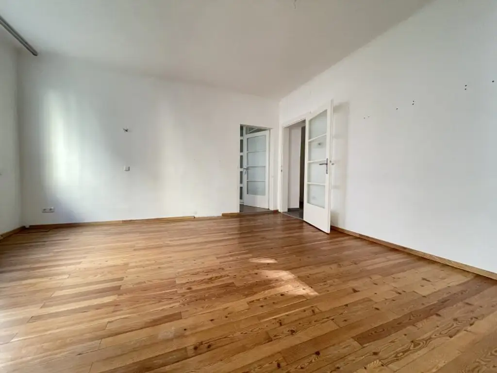 Charmante 4-Zimmer-Wohnung mit vielseitigem Grundriss – ruhig, zentral und mit Gestaltungspotential - PROVISIONSFREI