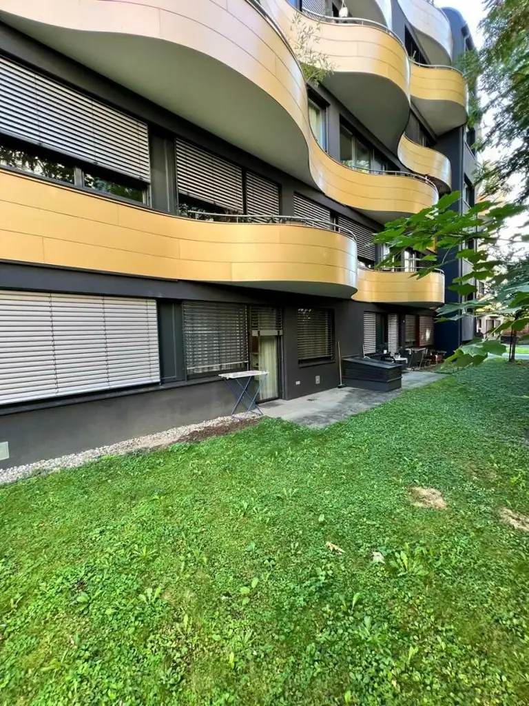 ab 1.1.2026 - 2 Zimmer Wohnung mit befestigter Terrasse und Grünbereich im Innenhof, ideal für Haustiere!