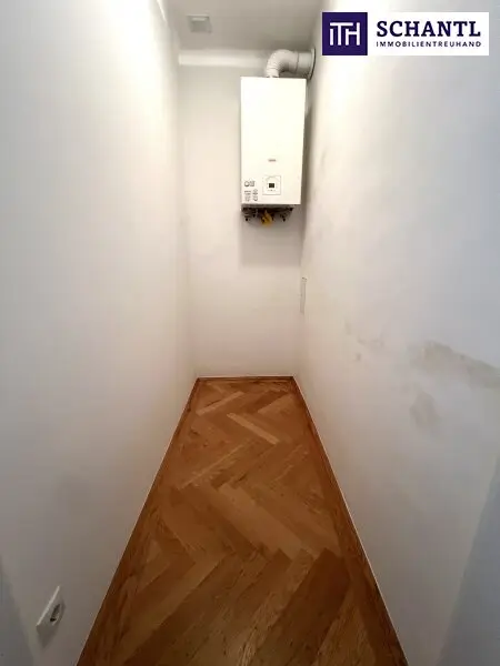 Da ist er – Ihr Wiener Wohntraum! Altbaujuwel im letzten Stock mit Balkon & Klima – jetzt zugreifen!