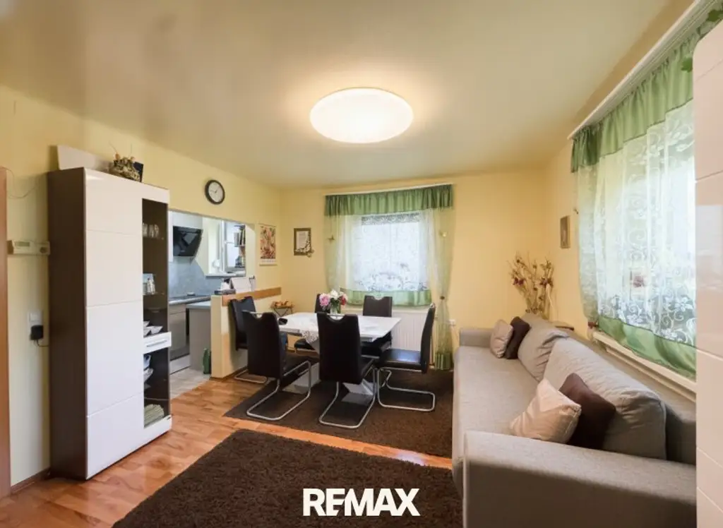 Frisch renoviert! Helle 3-Zimmer-Wohnung mit neuem Bad, neuer Elektrik, moderner Küche & Grünblick in Kapfenberg