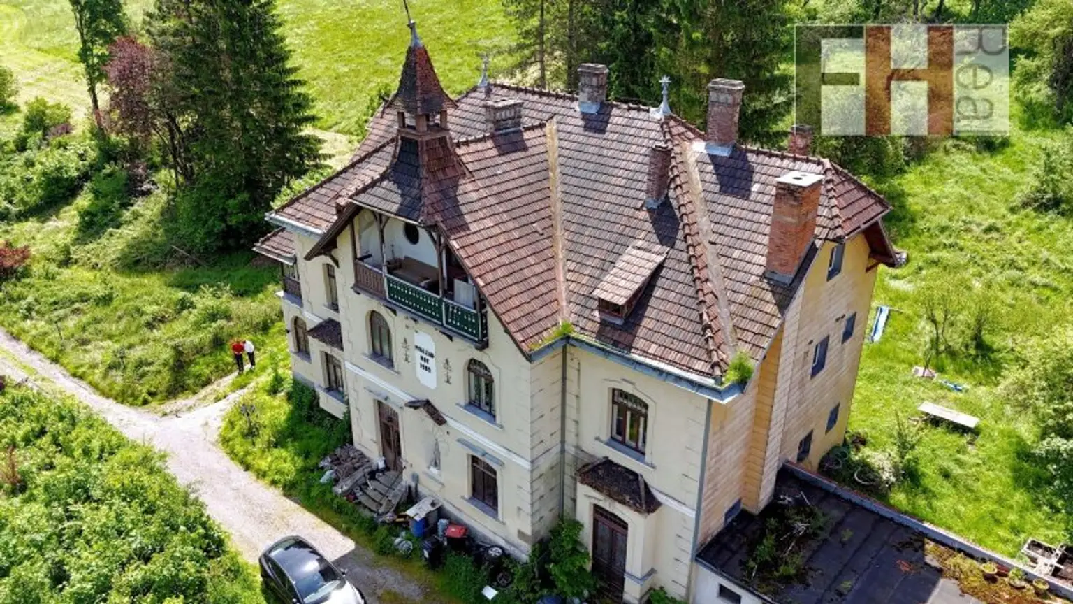 Herrschaftliches, historisches Anwesen, 94.000m² Grund, WNFL 720m², absolute Ruhelage in Pressbaum!