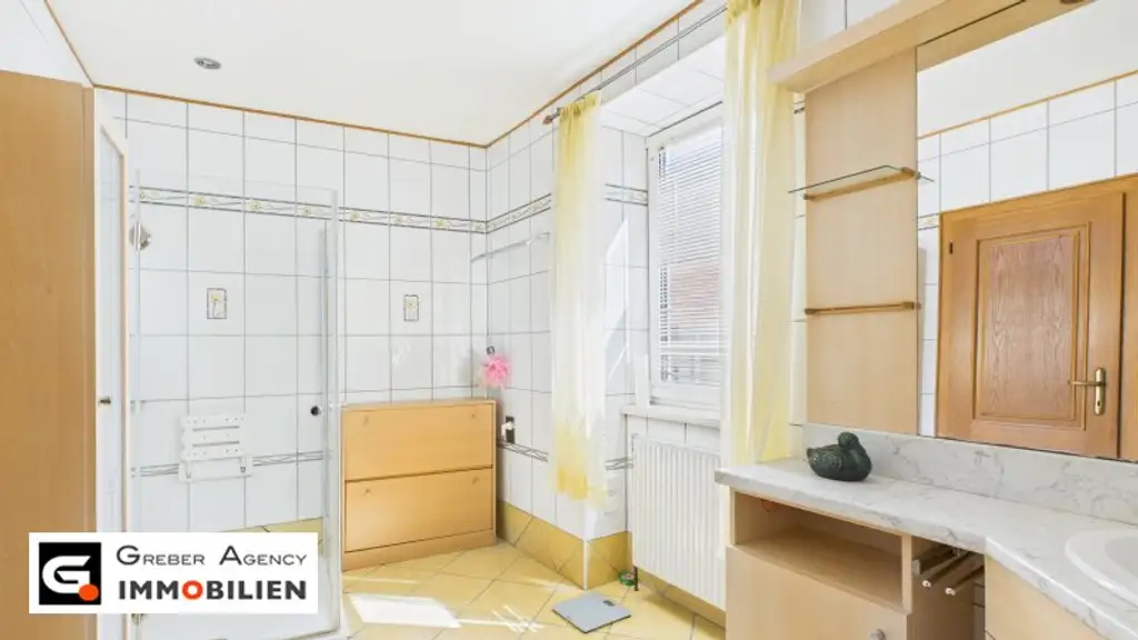 Traumhaftes Bauernhaus, riesiges Grundstück, absolute Ruhelage