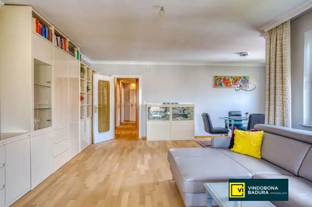 Helle und großzügige 3-Zimmer Wohnung mit Loggia | Teilmöbliert