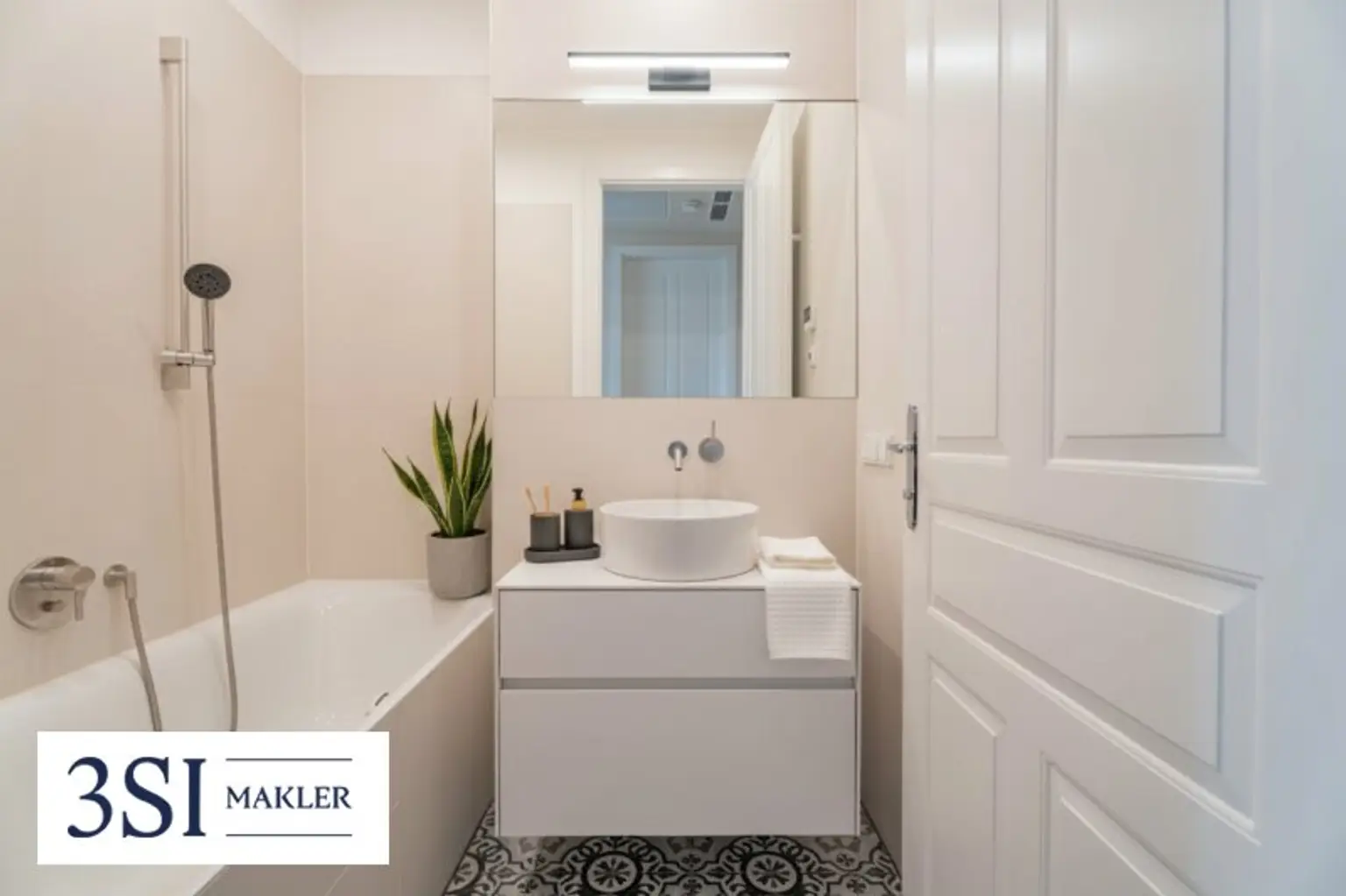 Lichtdurchflutete 2-Zimmer-Wohnung mit Balkon