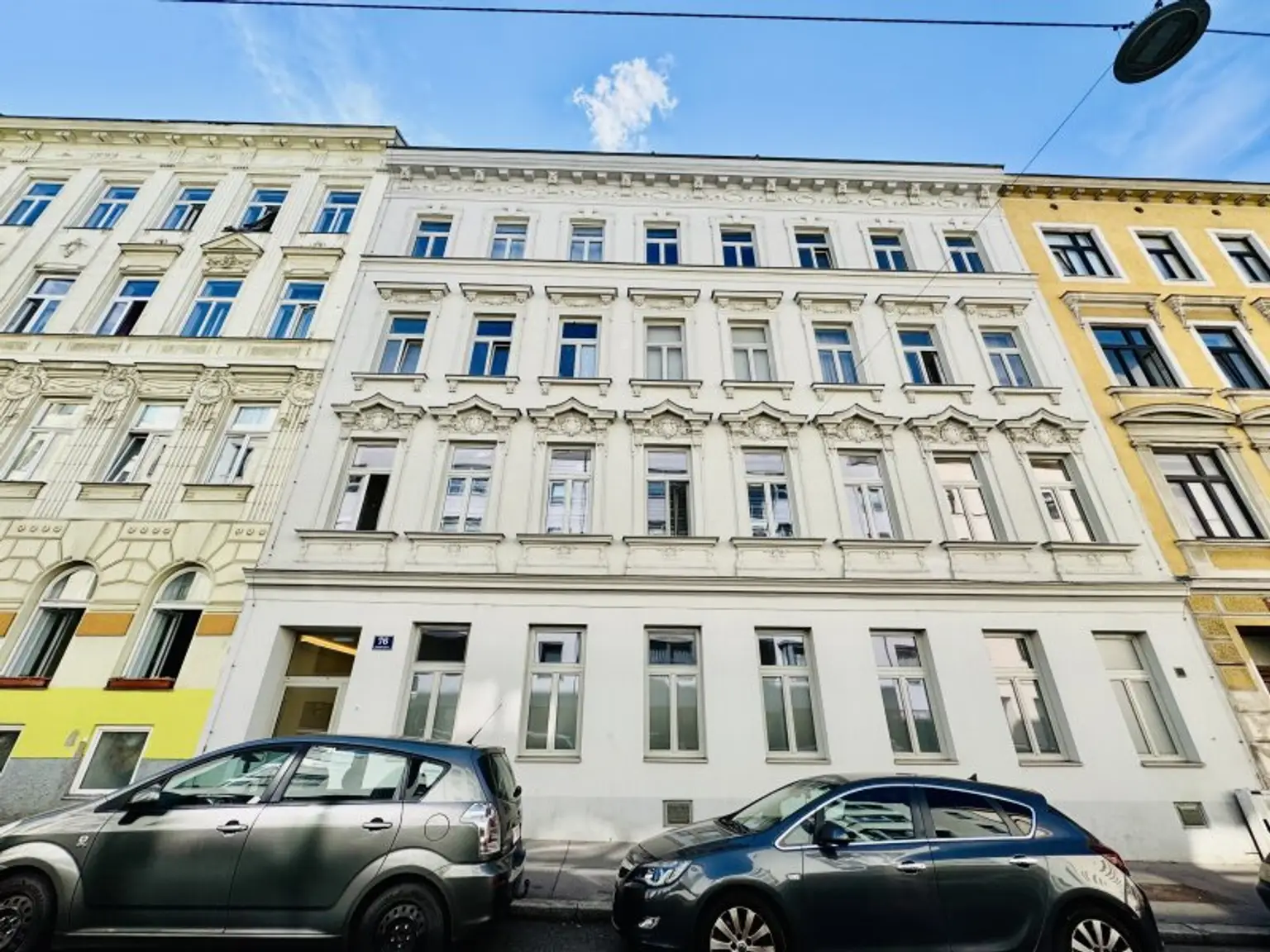 NEU! Wunderschöne Dachgeschoßwohnung mit 3 Zimmern plus großer Galerie!