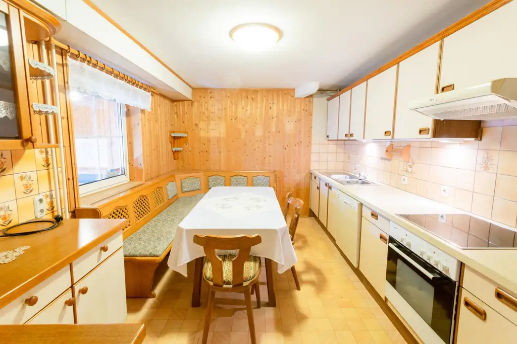 Einfamilienhaus als perfekte Basis für Ihr Traumhaus in der Weinregion Straßertal