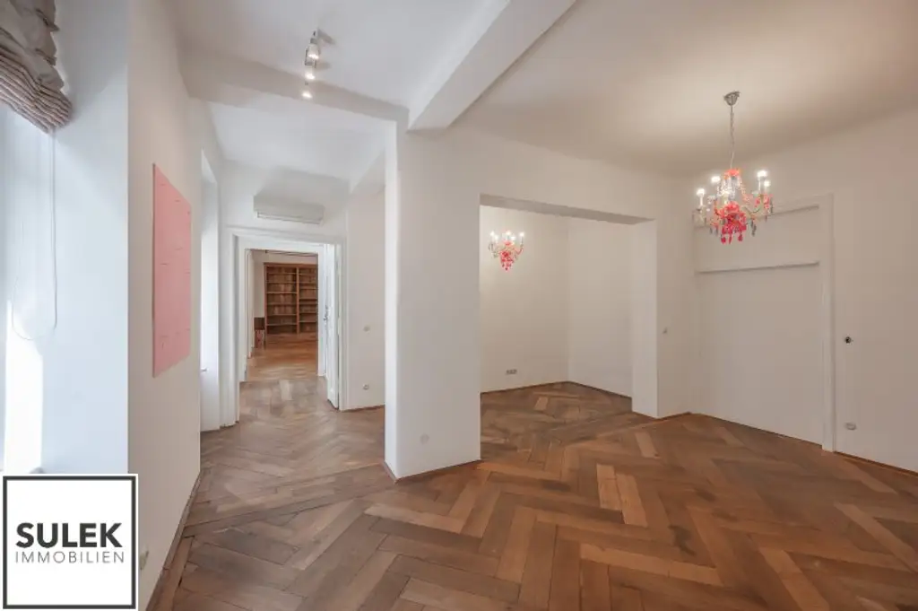 Rarität in der Wehrgasse: großzügige, sanierte Altbauwohnung mit Terrasse ab 01/26 unbefristet mieten!