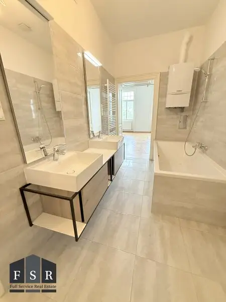 2 Zimmer Altbau-Wohnung in Jugendstil- Zinshausjuwel! Laurentius Platz - U3 Nähe