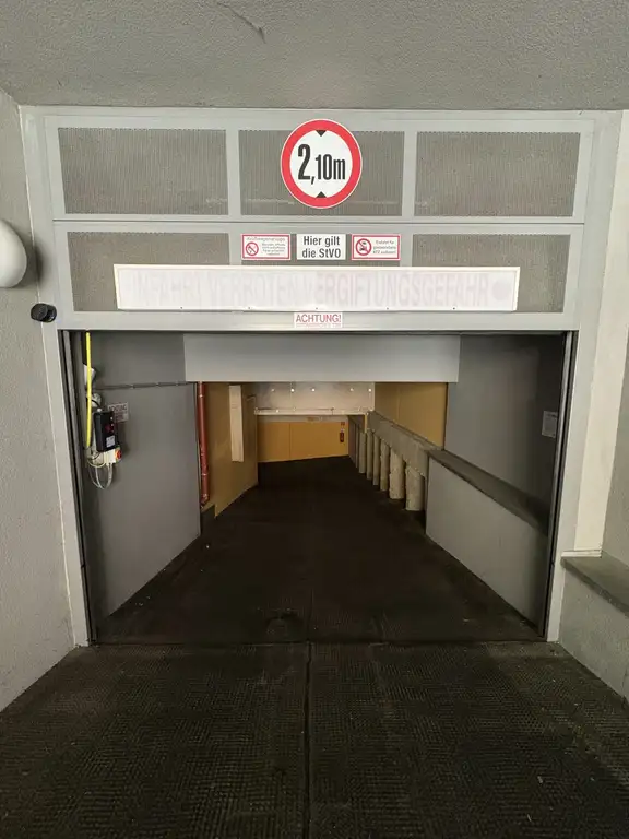 Einfahrt I