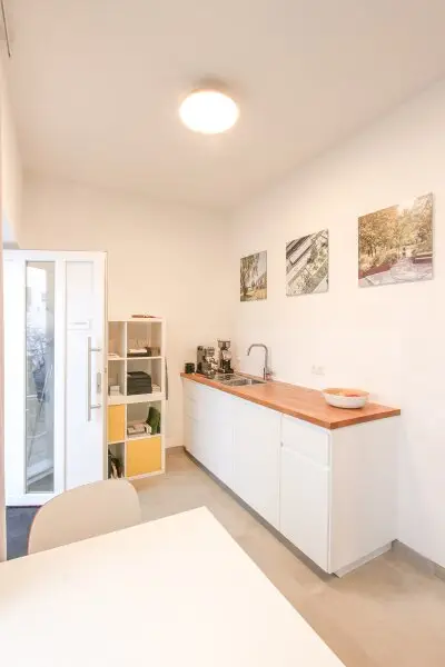 Extravagantes Atelier, Büro oder Mini Apartment mit Innenhof-Terrasse in absoluter Ruhelage! (vermietet bis 31.08.2027)