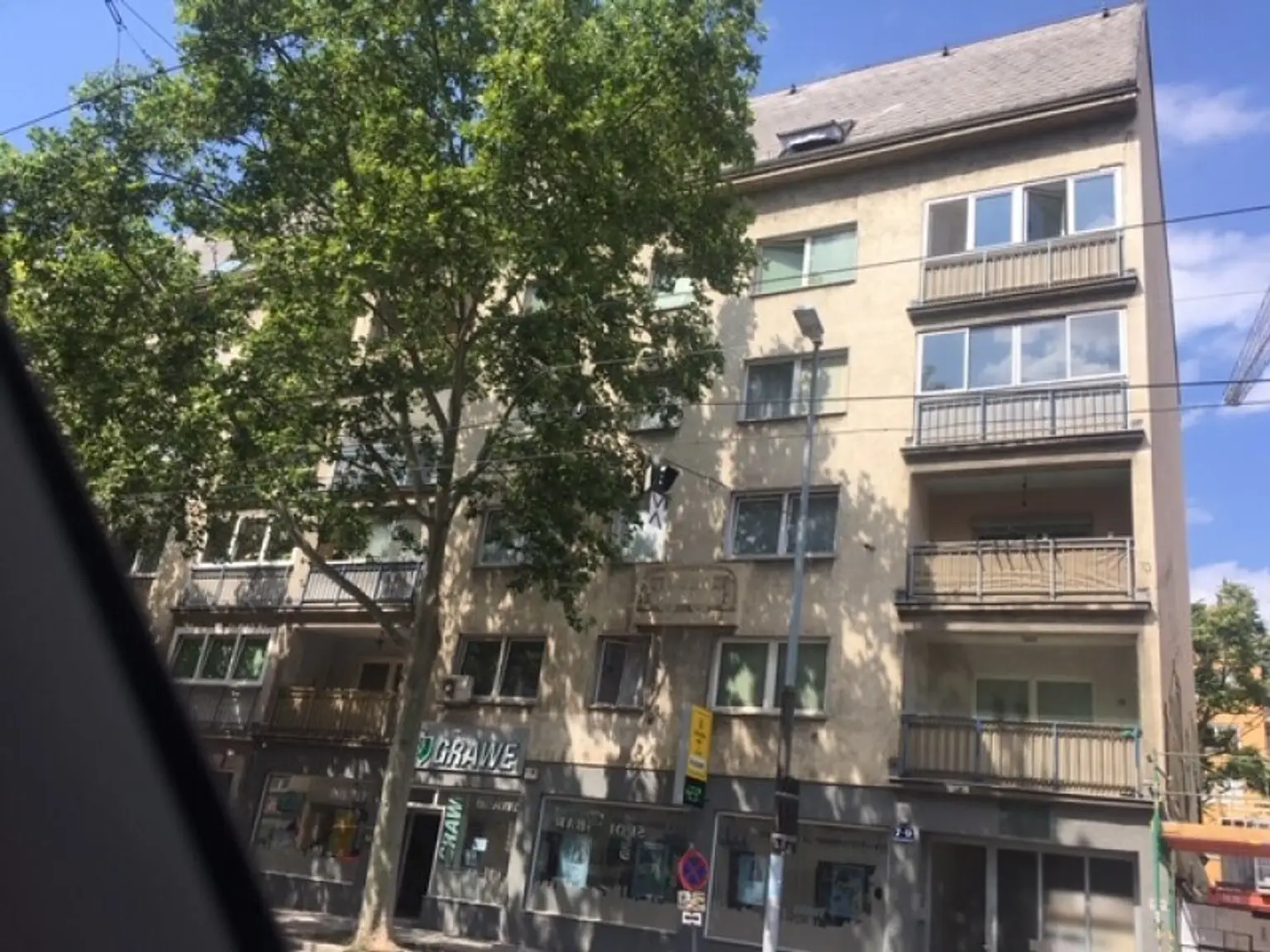 Geräumige 2 Zimmerwohnung in U-Bahn Nähe !
