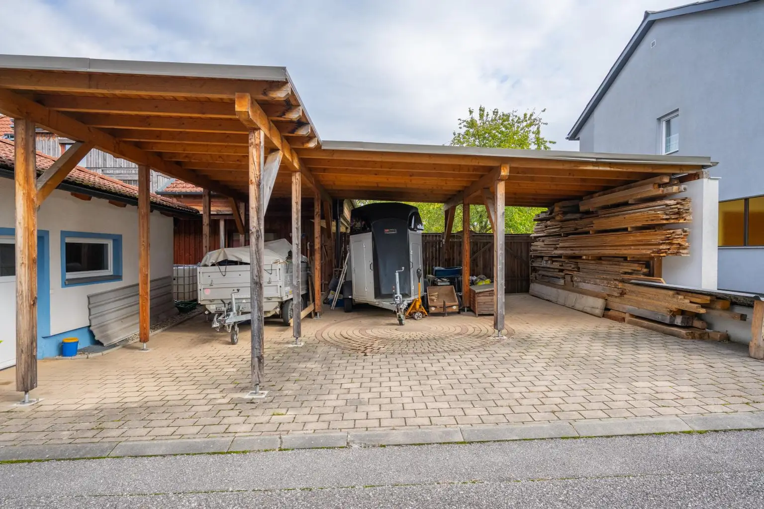 Carport