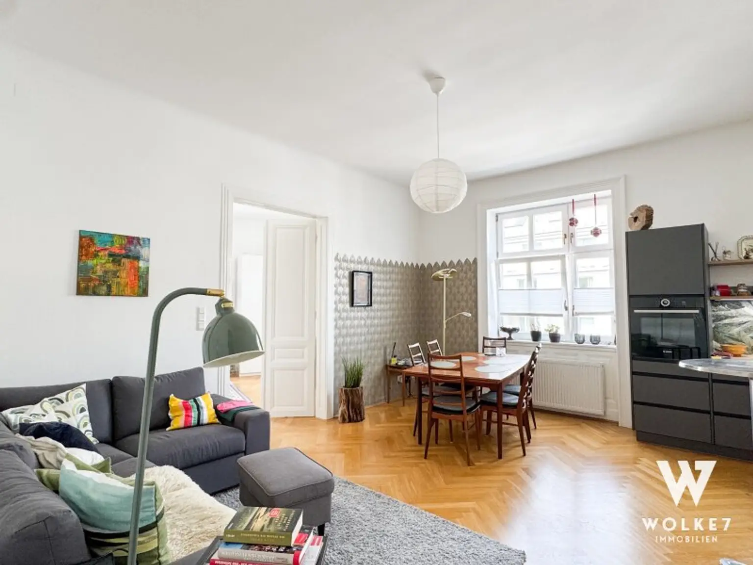 Stilvolles Wohnen in 1100 Wien – modernisierte 2-Zimmer-Wohnung mit Designküche & Blick ins Grüne I Nähe U1 Troststraße