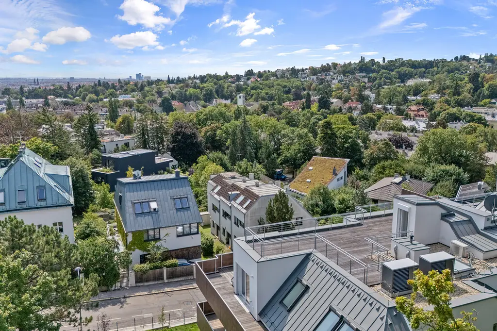 DG-Wohnung mit atemberaubender Dachterrasse in absoluter Grünruhelage