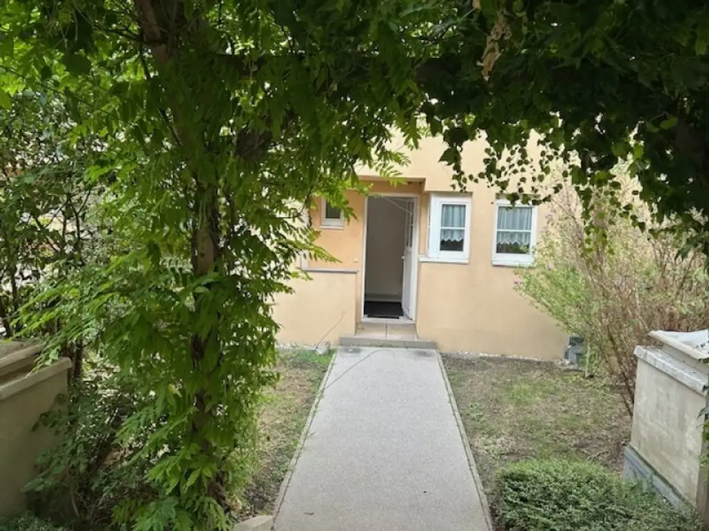 +TOP ANGEBOT € 444.444.- + REIHENHAUS in idyllischer RUHELAGE mit romantisch gepflegter GARTENANLAGE - Eigentum mit Terrasse, VOLLKELLER und Garage!