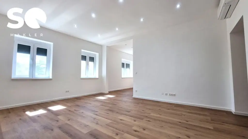 #SQ - WIENER NEUSTADT: EXKLUSIVES WOHNERLEBNIS FÜR FAMILIE, ARBEIT UND MEHR – TRAUMHAUS MIT DACHTERASSE UND FERNBLICK