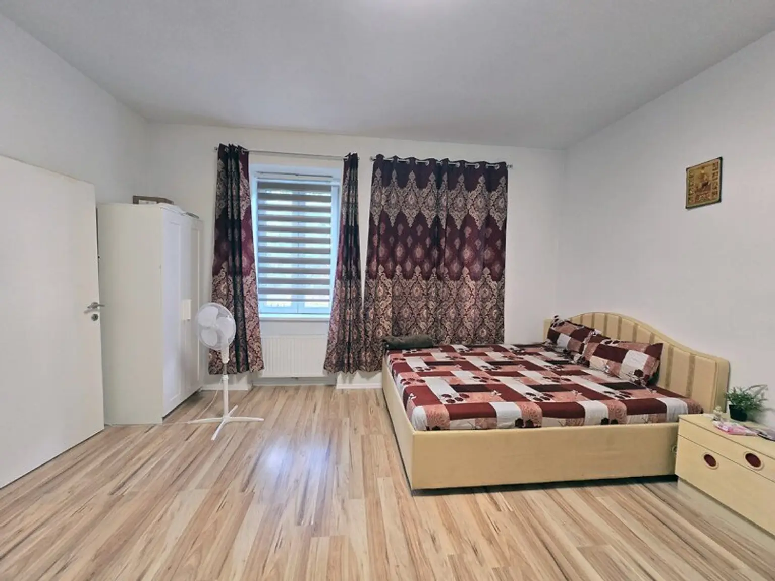 *** WOHNHAUS MIT 4 (VERMIETETEN) WOHNEINHEITEN ***