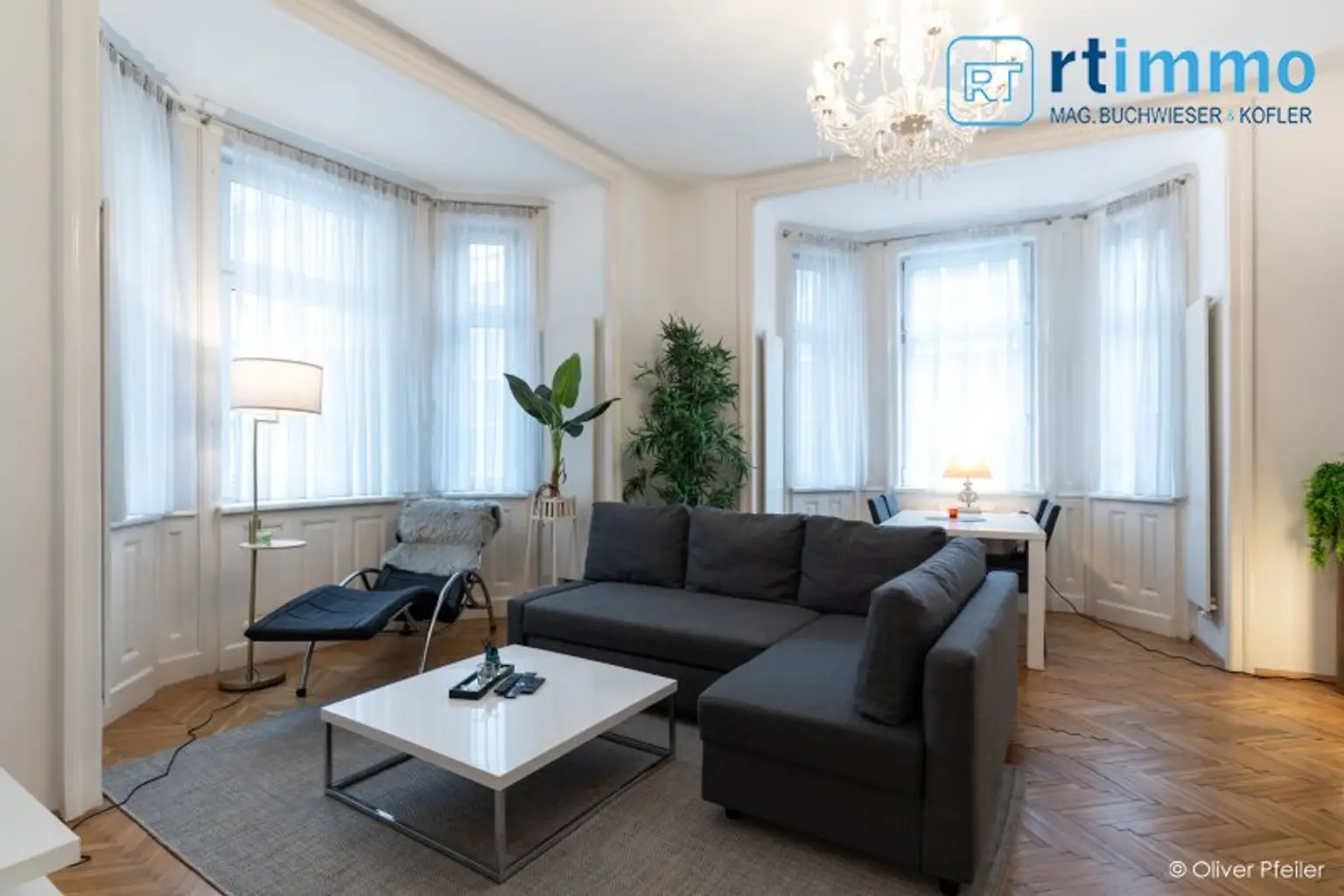 IHR NEUES ZUHAUSE WARTET: ELEGANT EINGERICHTETE ALTBAUWOHNUNG