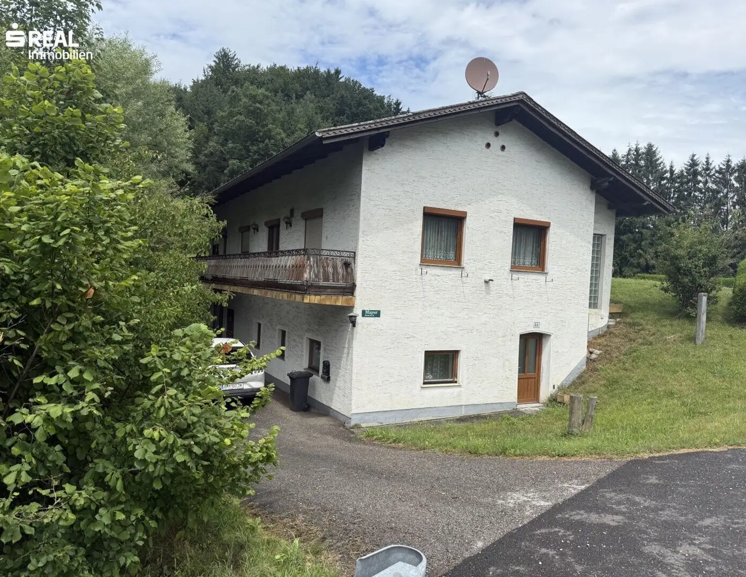 Randegg - Einfamilienhaus mit großem Grund - Alleinlage