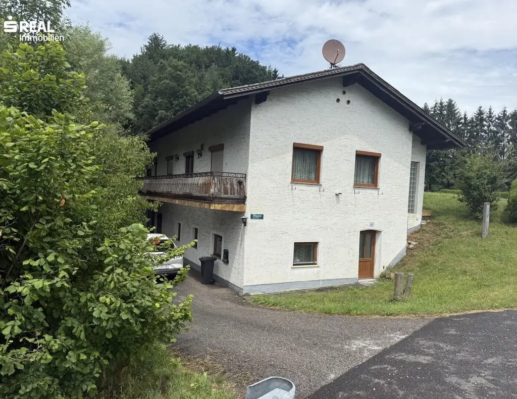 Randegg - Einfamilienhaus mit großem Grund - Alleinlage