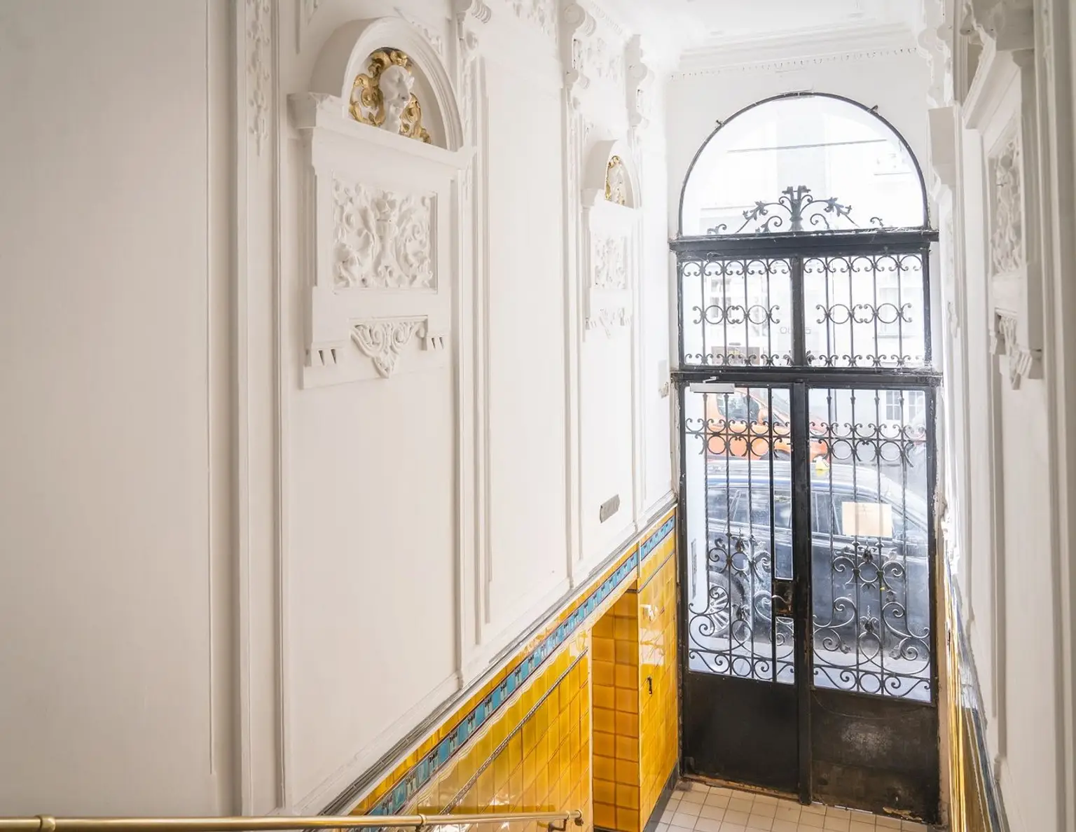 Zinshaus in Döbling mit bewilligtem Dachgeschoßzubau