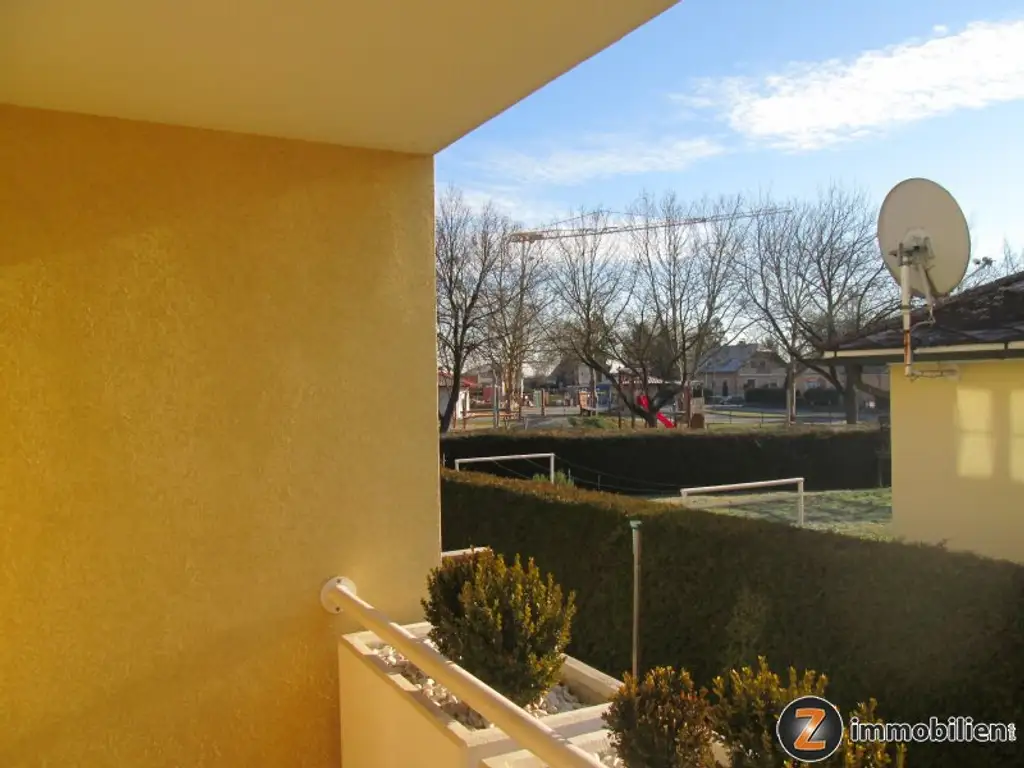 Jennersdorf: Erdgeschoßwohnung, sonnig mit Balkon