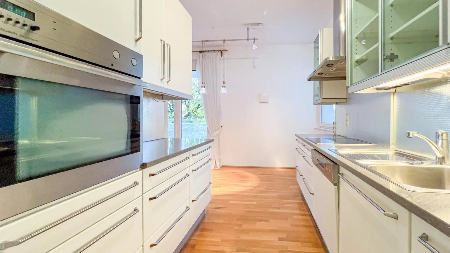 Exklusive 3-Zimmer-Wohnung mit großer Terrasse und Grünblick