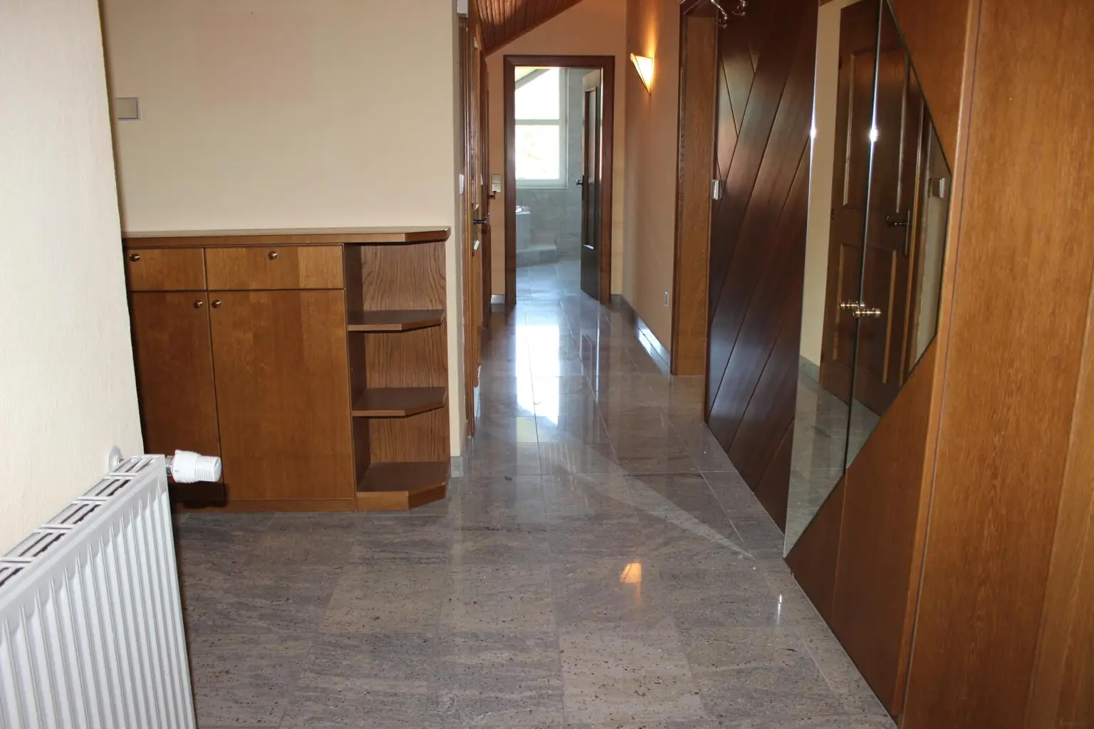 Schönes Wohnhaus in bester Lage in Weißkirchen