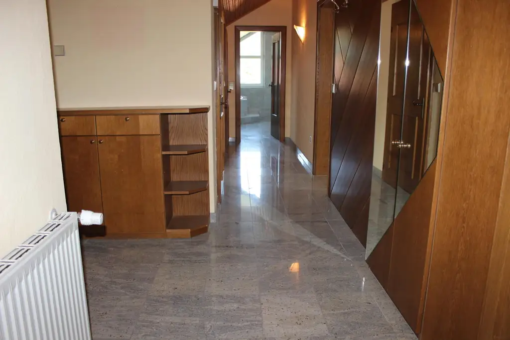 Schönes Wohnhaus in bester Lage in Weißkirchen